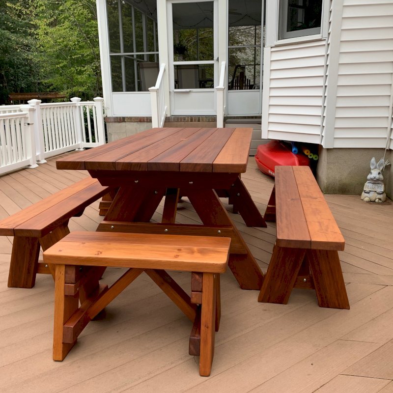 Picnic table no bench