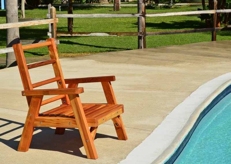 Redwood Dining Chair Finely Finished Wooden Chair