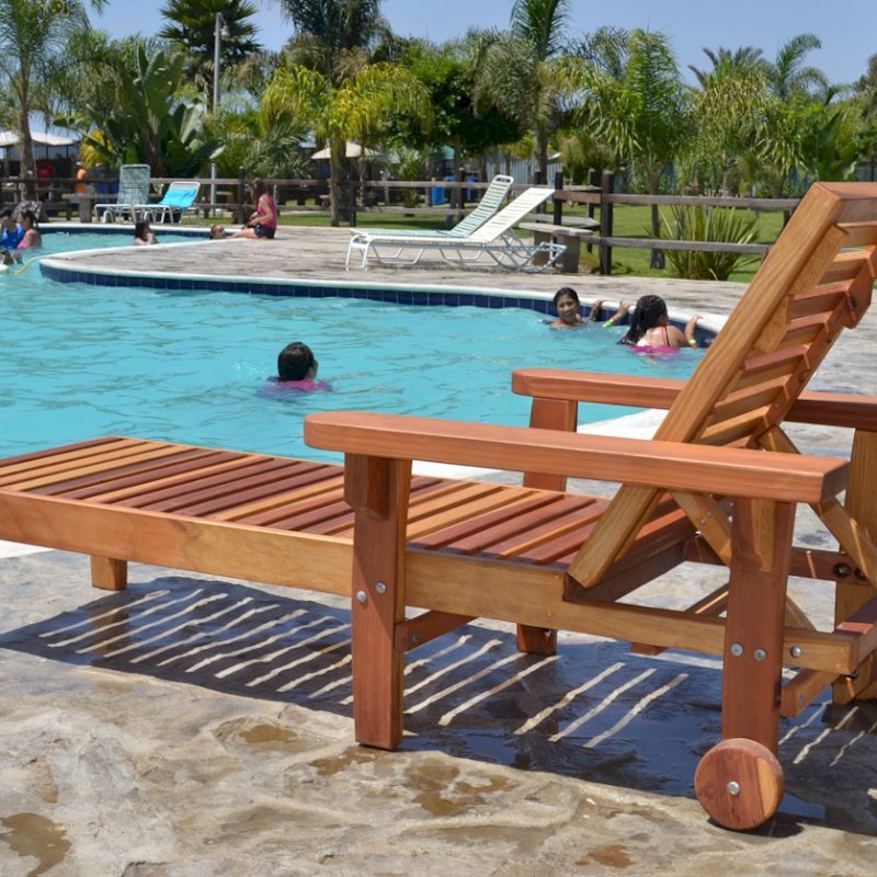 100% Solid-Wood Pool Lounger Made from Redwood